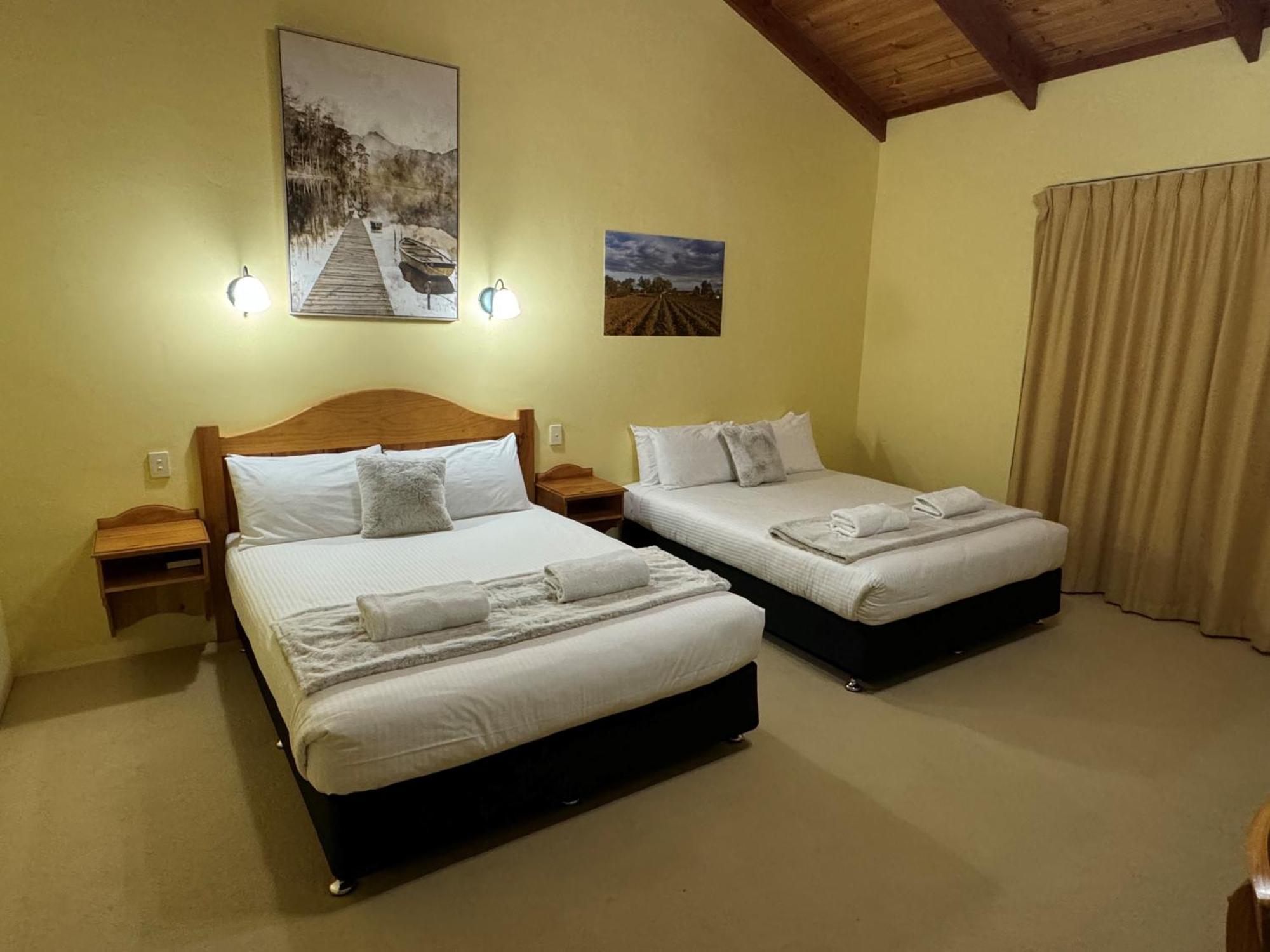 Coonawarra Place Motor Inn Dış mekan fotoğraf