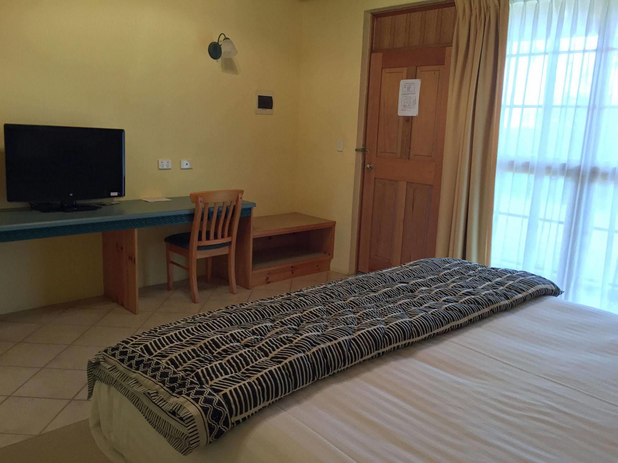 Coonawarra Place Motor Inn Dış mekan fotoğraf