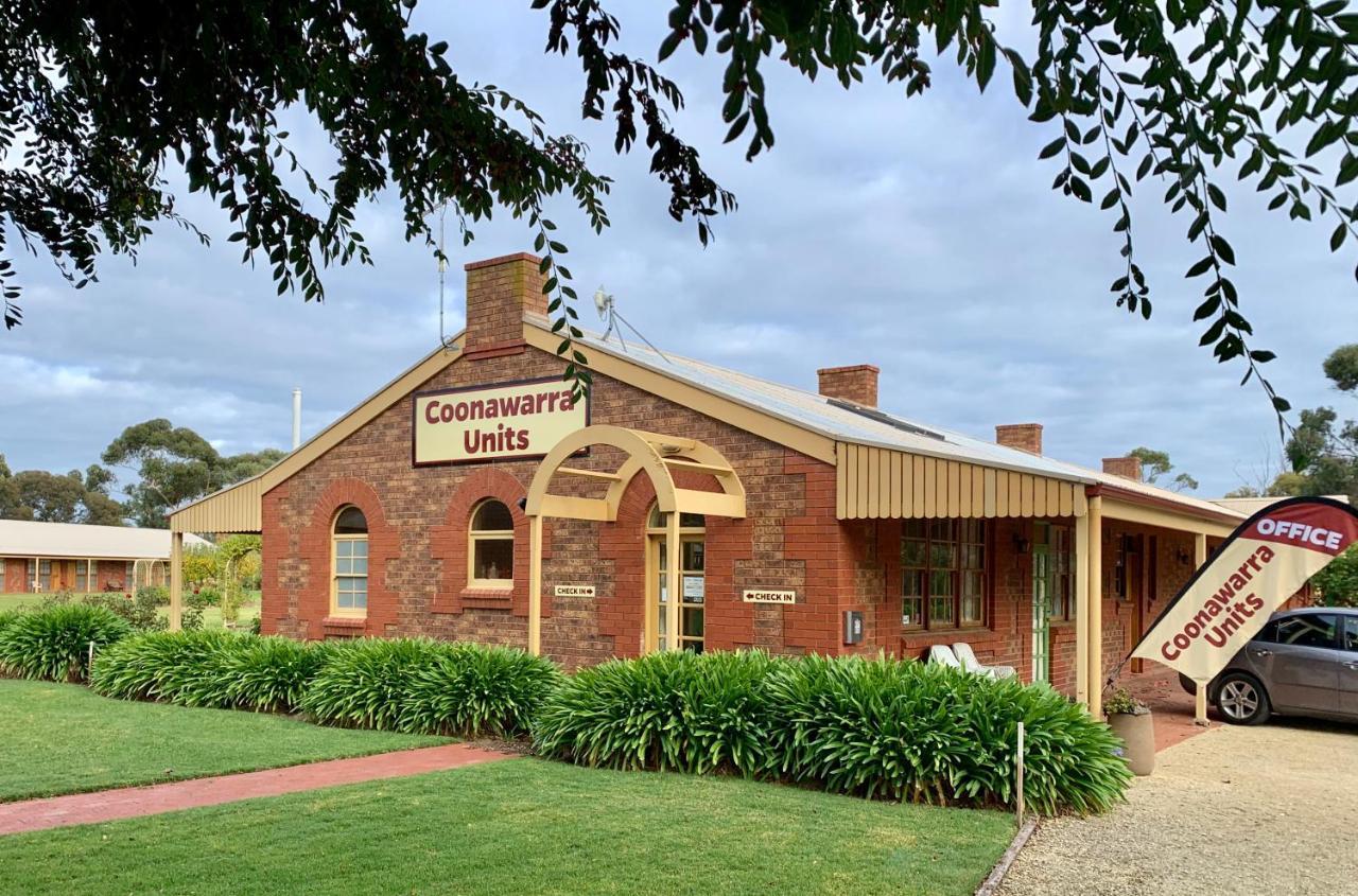 Coonawarra Place Motor Inn Dış mekan fotoğraf